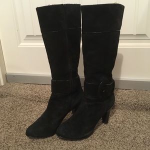 Sofft high black suede boots
